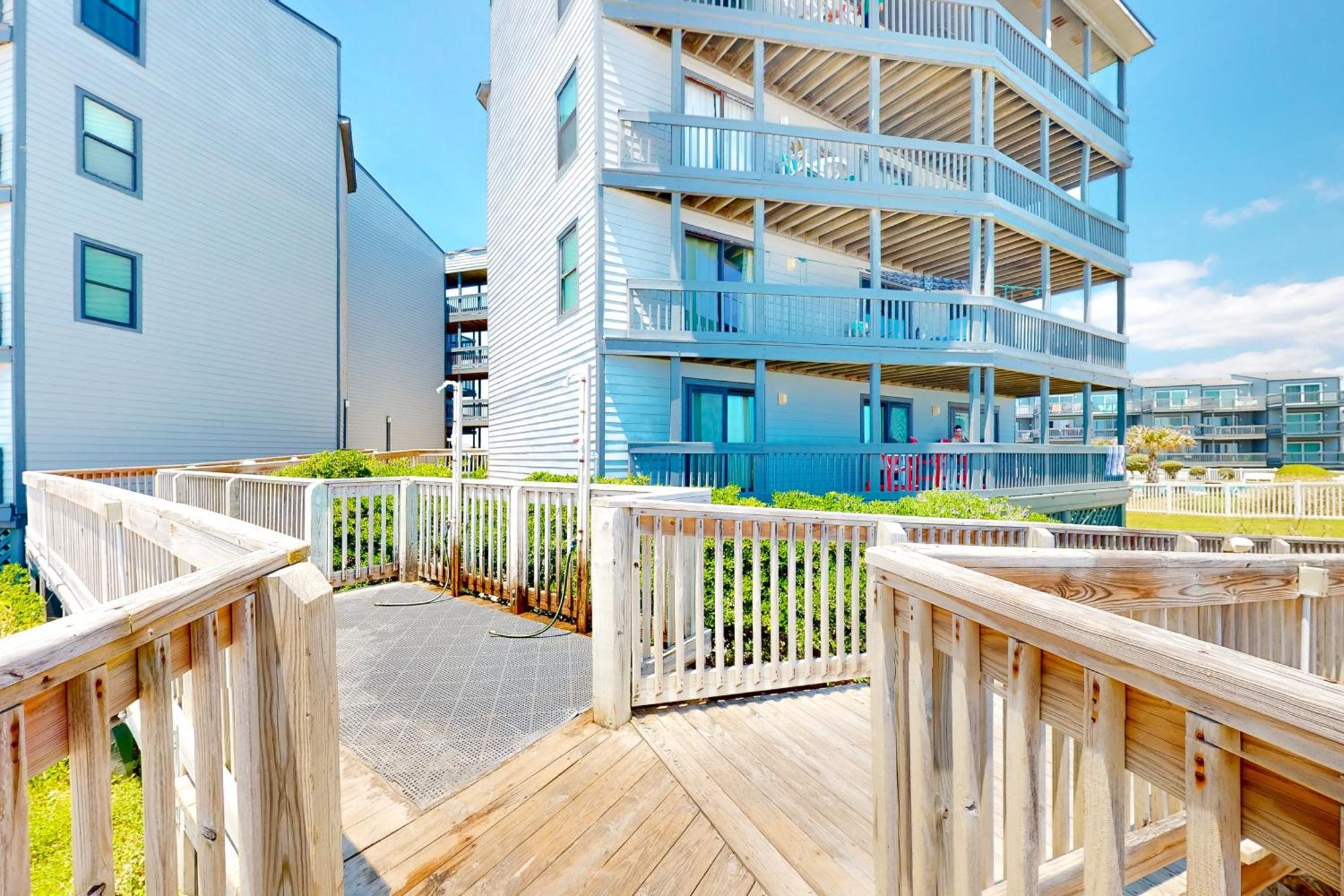 Shipwatch Villas North Topsail Beach Oda fotoğraf