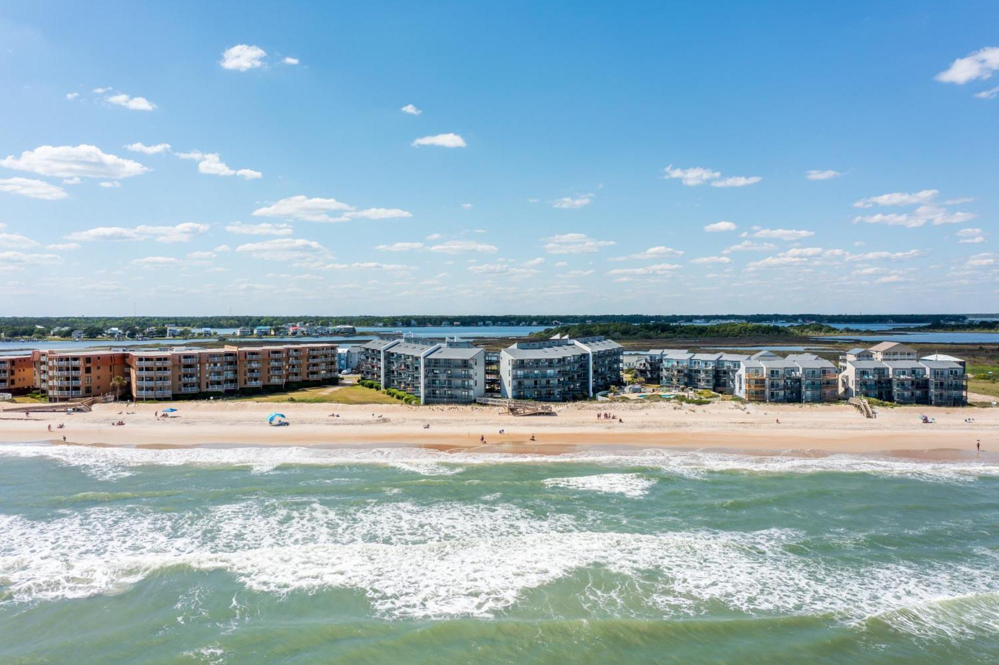 Shipwatch Villas North Topsail Beach Oda fotoğraf