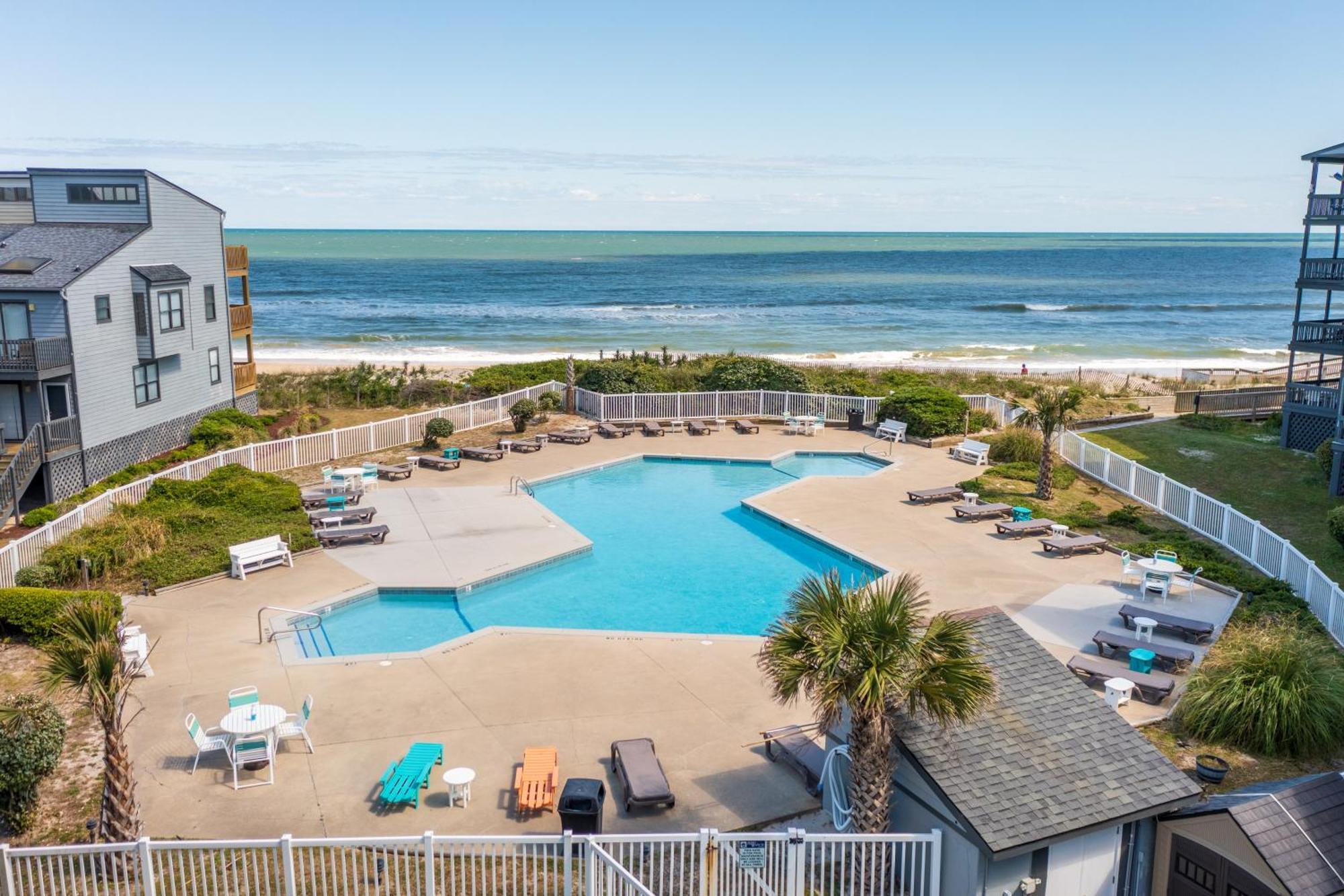 Shipwatch Villas North Topsail Beach Oda fotoğraf